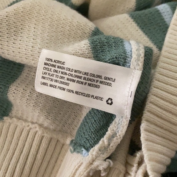 Wild Fable striped tunic sweater. - Picture 4 of 4